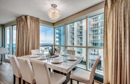 Downtown Myrtle Beach Apartment | Panoramic Oceanfront Condo OO 3rd Floor