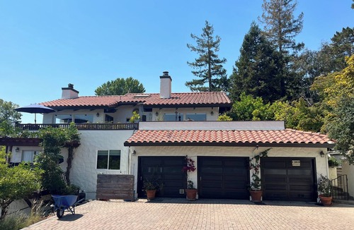 Emerald Hills House | Peaceful 4BR/3Bath Retreat Overlooking Silicon Valley & Stanford