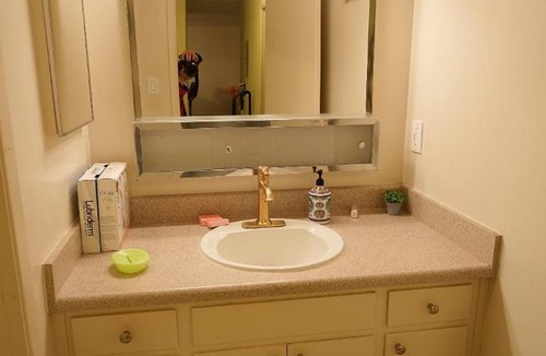 Belmont Apartment | Peaceful Family Friendly 2BR 2BA Entire Apt Unit in Belmont Hill