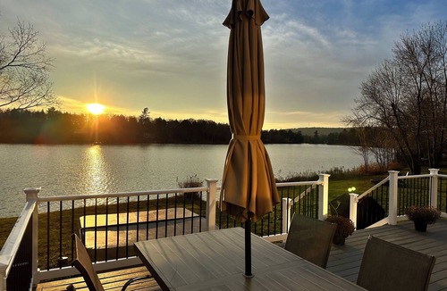 Liberty Cottage | Peaceful Lakeside Getaway with Hot Tub, Dock, Large Yard and Amazing Sunsets!