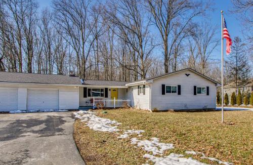 New Albany House | Peaceful Retreat w/Private Hot Tub in New Albany