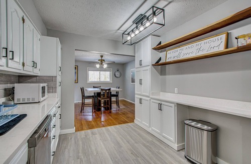 New Albany House | Peaceful Retreat w/Private Hot Tub in New Albany