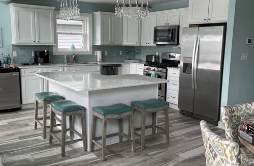 Montego Bay House | Peaceful Waterfront Family Retreat in North Ocean City