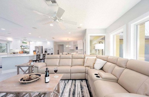 Yacht Club House | Pelican - Yacht Club Area Vacation Home with Direc