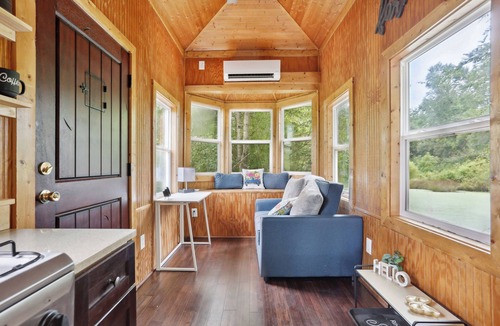Pendergrass Cabin | Pendergrass Tiny Home Cabin on Pond w/Fire Pit!
