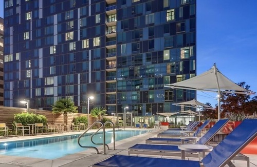 Downtown San Jose Apartment | Penthouse Downtown San Jose 5 min to Airport