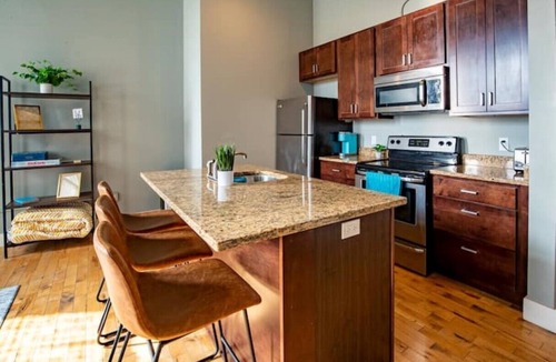Downtown Apartment | Perfect 1 Bed in the City Center of Grand Rapids