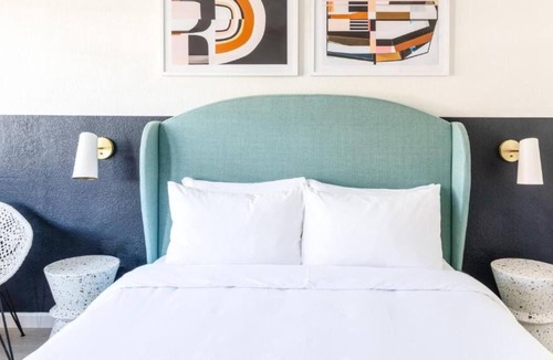 Piedmont Avenue House | Perfect Family Vacation Starts Here! Close to the Oakland Museum of California!