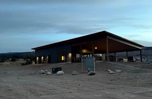 Teasdale Cabin | Pet-Friendly A-Frame Cabin with Amazing Night Sky Views near Capitol Reef National Park, Utah