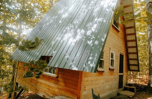 Monmouth House | Pet-Friendly Island A-Frame w/Lake Access