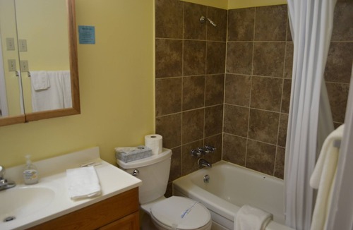 Homer Hotel | Pioneer Inn Downtown