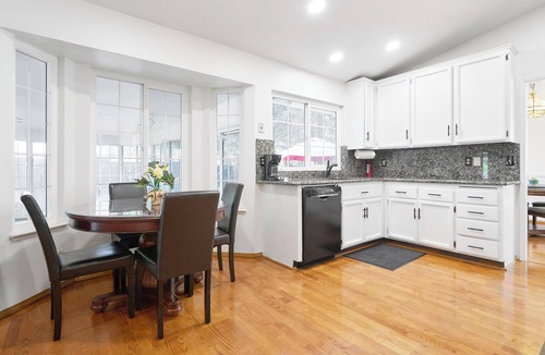 Pleasanton House | Pleasanton Gem: Entire House 4 Beds/Bonus RM! Convenient to BART & Shopping!