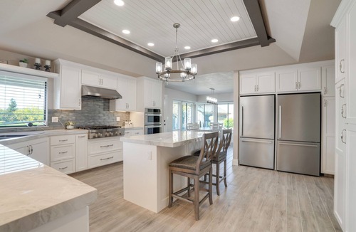 Ripon House | Poolside Escape w/Hot Tub! 8 Mi to Dtwn Modesto