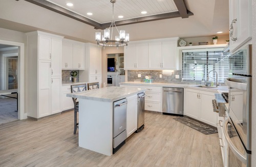 Ripon House | Poolside Escape w/Hot Tub! 8 Mi to Dtwn Modesto
