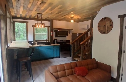 Plantersville Apartment | Poolside Hideout at Magical Forest Resort