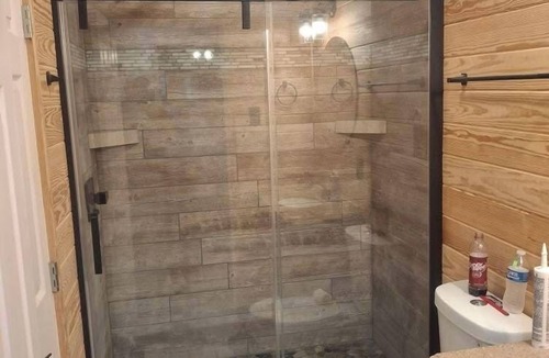 Hornbeak Cabin | Premier lodging at Reelfoot lake , First class upgrade!