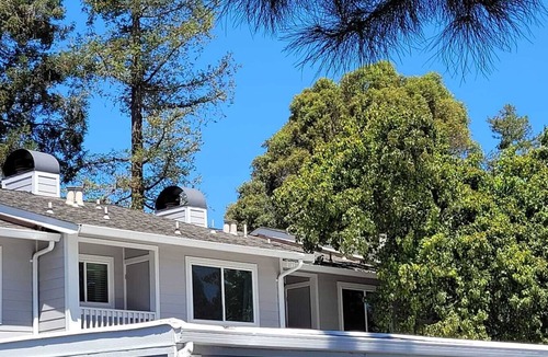 Pleasanton House | Prime location - Family sized house with dual balcony