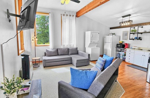 Craig Apartment | Private 2 bedroom Oceanfront Oasis with Panoramic views!