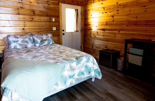 Bingham Cottage | Private 2-Person Cottage Overlooking Wyman Lake - Unit 15