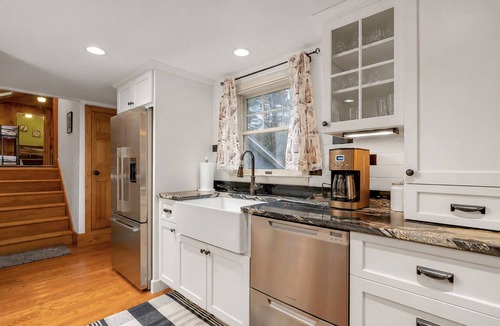 Harrison House | Private Beach! Kayak, Swim, Fish! Hot Tub, Sauna & Boat Dock. Year-Round Fun!
