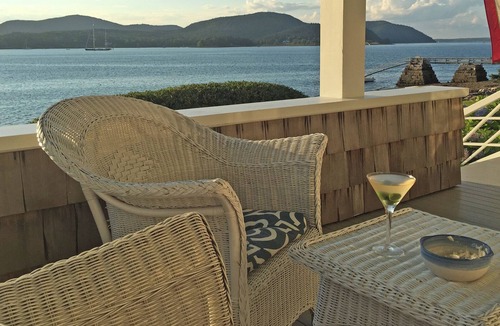 Southwest Harbor Cottage | Private beach, dock, 1,500 ft of oceanfront on Greenings Island near Acadia