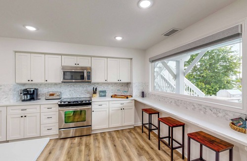 Pointblank House | Private Dock! Dog-Friendly Lake Livingston Retreat