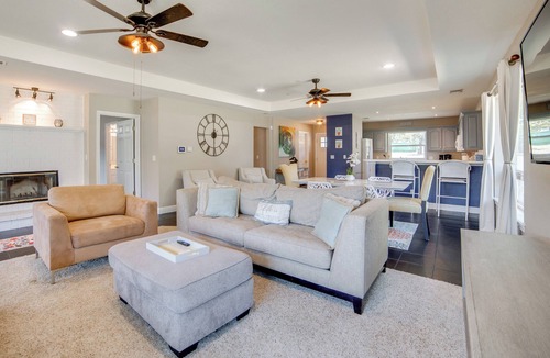 Leisure Land House | Private Dock & Slip: Cedar Creek Reservoir Home