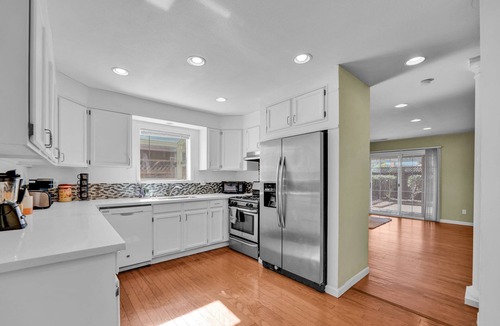 Centerville House | Private Fremont Home with Yard - easy Bay Area commute