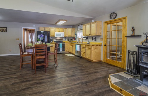 Fairbanks Cabin | Private Getaway Cabin near Hot Springs