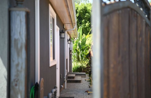 Sunnyvale West House | Private In-Law Suite with Kitchenette in Sunnyvale next to Park