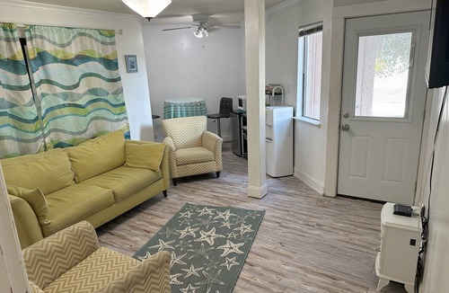 El Granada House | Private In Law Unit In Beachfront Neighborhood Steps To Sand Walk To Restaurants