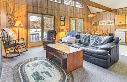 Greenwood House | Private Lakefront & Boat Launch! Maine Family Home