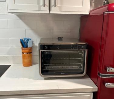 Redwood Heights Apartment | Private Oakland Hills Guest Apartment