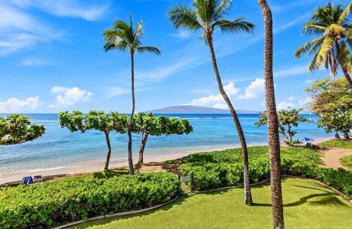 Historic Lahaina Front Street Apartment | Puunoa Beach Estates 205