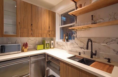 Nob Hill Apartment | Pvt Lux Boutique Suite with Lush Patio: Historic San Francisco - 99 Walk Score
