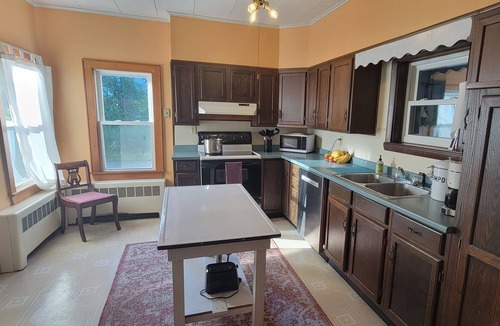 Island Falls House | Quaint Farmhouse on ATV Trails - High Speed WiFi!