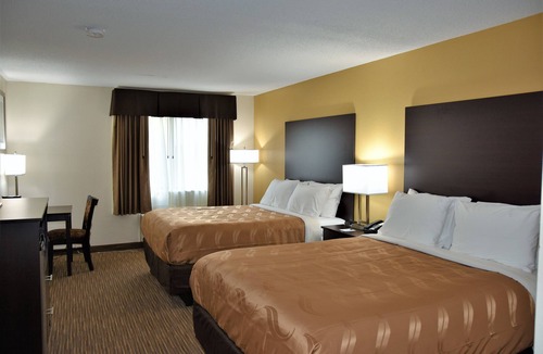 Metropolis Hotel | Quality Inn & Suites Metropolis I-24