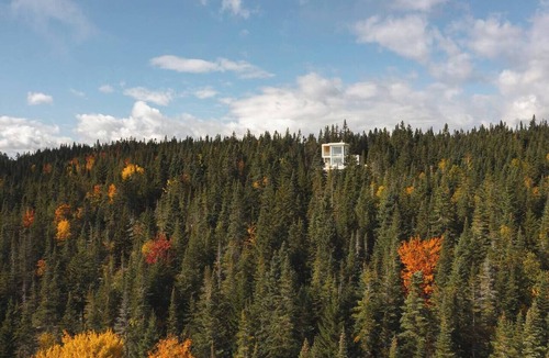 Lac Beauport Ski Chalet | QUARTZ
