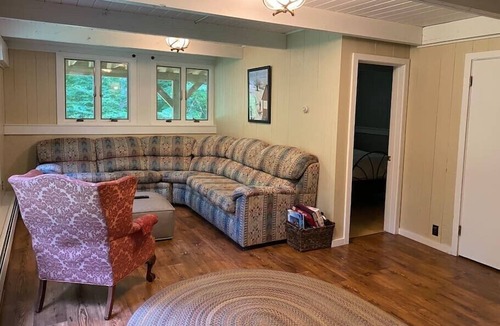Jackson Ski Chalet | Quiet and Secluded Dog and Family Friendly Chalet