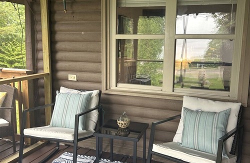 South Casco Cottage | Quintessential Maine Cottage w/Water-views, Kayaks & Lake Access
