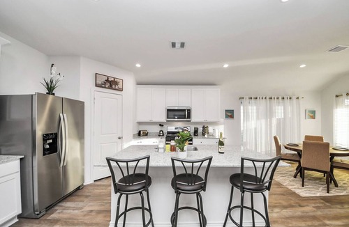 Barker House | Rammies 3-bedroom Cozy house with community Pool Access in Fulshear