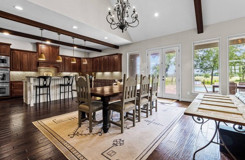 Madisonville House | Ranch Retreat with Private Pool, less than an hour to Bryan/College Station, TX