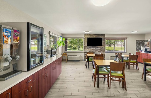 Marysville Hotel | Red Roof Inn & Suites Marysville