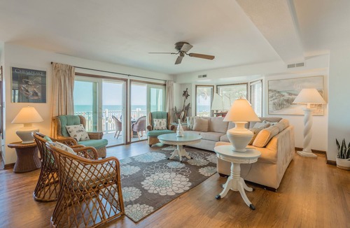 South Rehoboth House | Rehoboth Beach Ocean Front Dog Friendly Sleeps 12