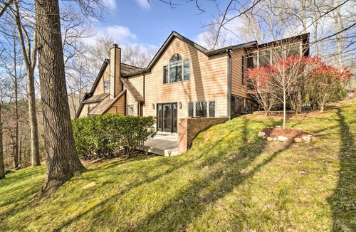 Pegram House | Relax Poolside! Family Getaway in Nashville Area