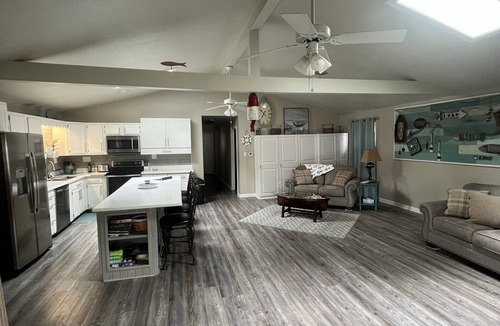 Lakeview Cottage | Relax, Recharge, Repeat- 2026 Now Booking
