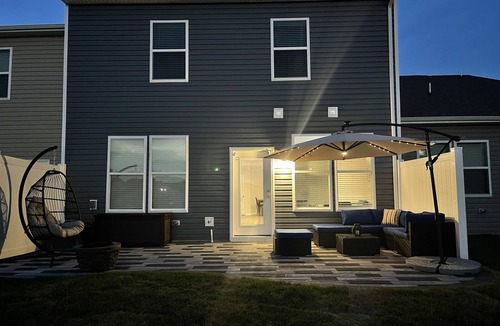 Ocean View Villa | Relaxing gateway 1.5 miles from the boardwalk with plug-in Tesla charger