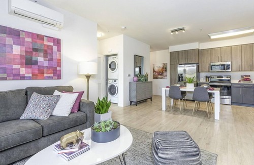 Menlo Park Condo | Relaxing Getaway: 1 Bedroom Condo with Hot Tub and Spa