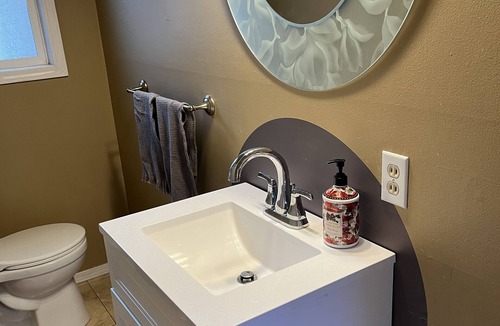 Piedmont Pines House | Relaxing Retreat: 3 bedroom overlooking the bay. Dog-friendly!