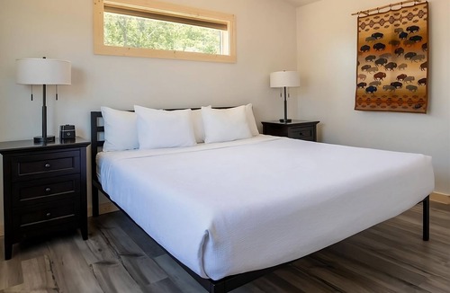 Boardman House | Relaxing Riverfront Unit with Kitchenette! FREE Parking, Outdoor Pool!